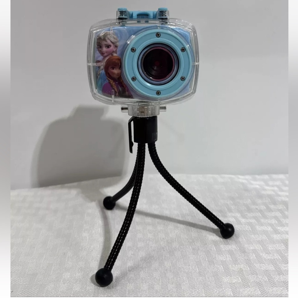 Disney Frozen Movie Action Camcorder/GoPro Camera W/ CASE AND TRIPOD. TESTED
